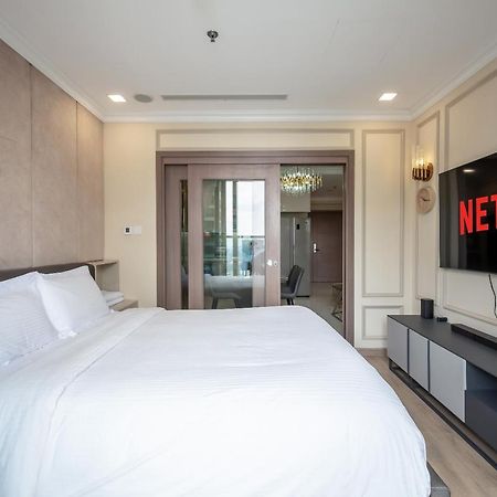 Landmark 81 Serviced Residences Хошимин Экстерьер фото